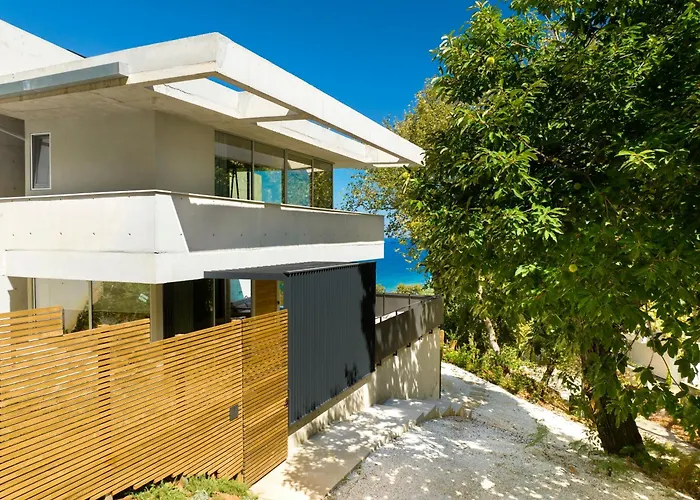 Thesis * Σκάλα Ποταμιάς